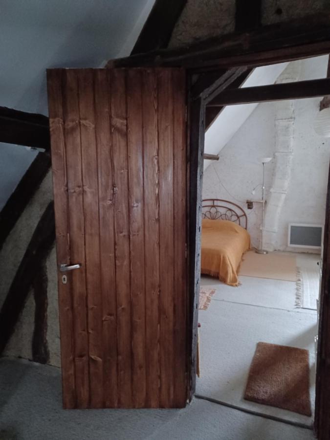Gite Des Petites Ruelles : Familial Et Chaleureux Troo Exterior photo